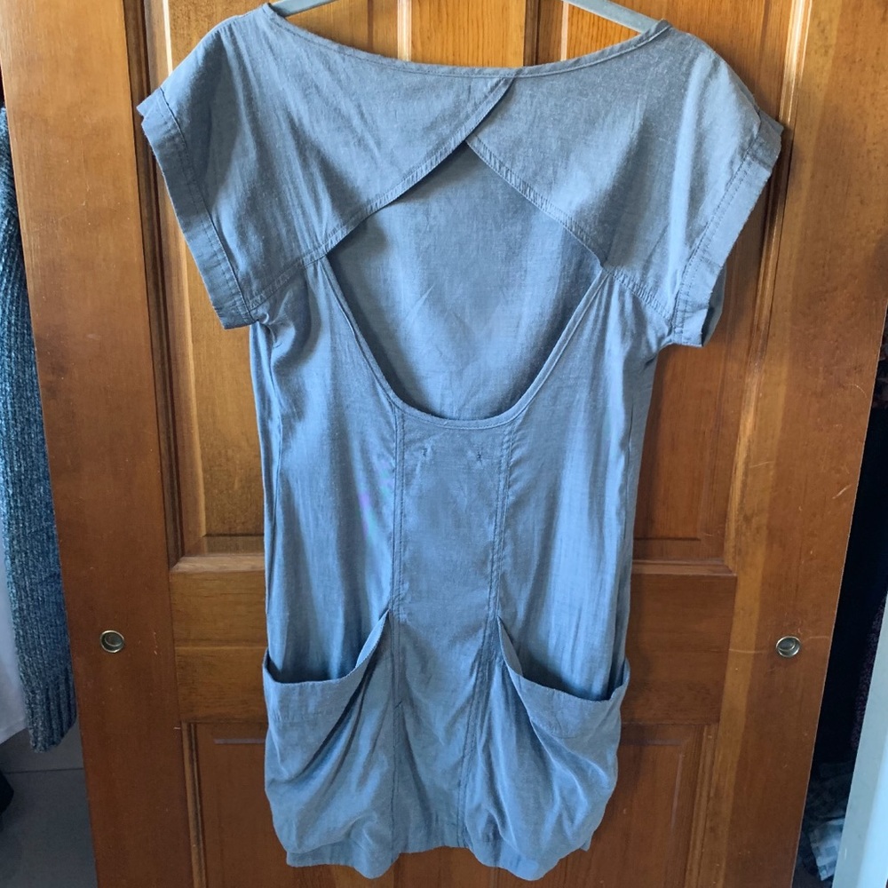 Colcci Silver gray dress with pockets open back short sleeve boat neck grey - Picture 2 of 9